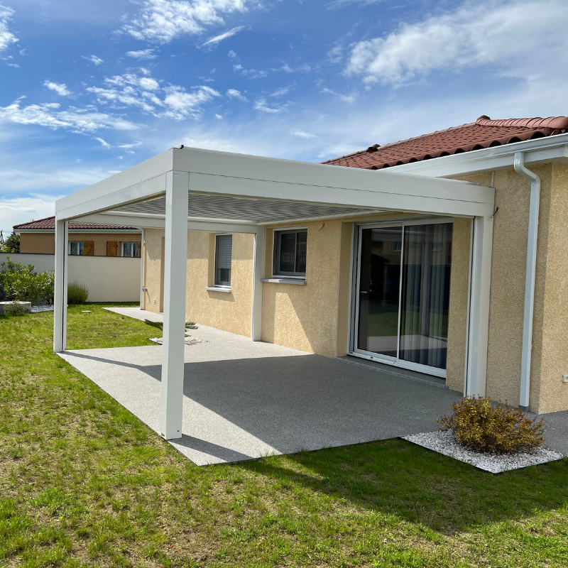 pergola bioclimatique blanche cournon d'auvergne