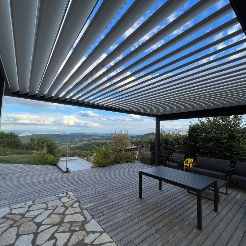 pergola_noire_bioclimatique_puy_de_dome (4)