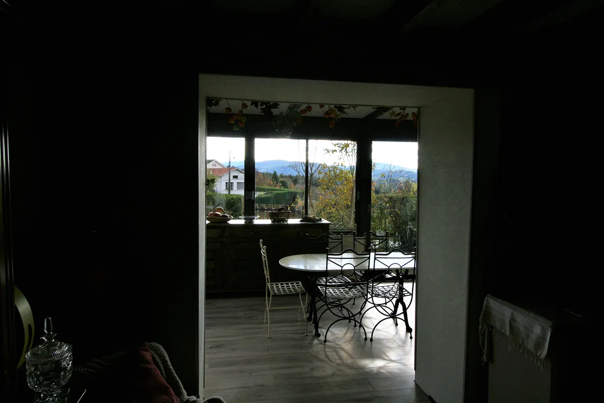 Véranda lumineuse attenante à la maison – Arconsat Puy-de-Dôme
