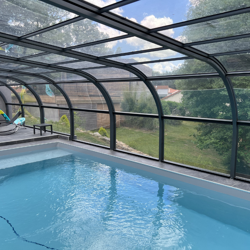 interieur abri de piscine clermont ferrand